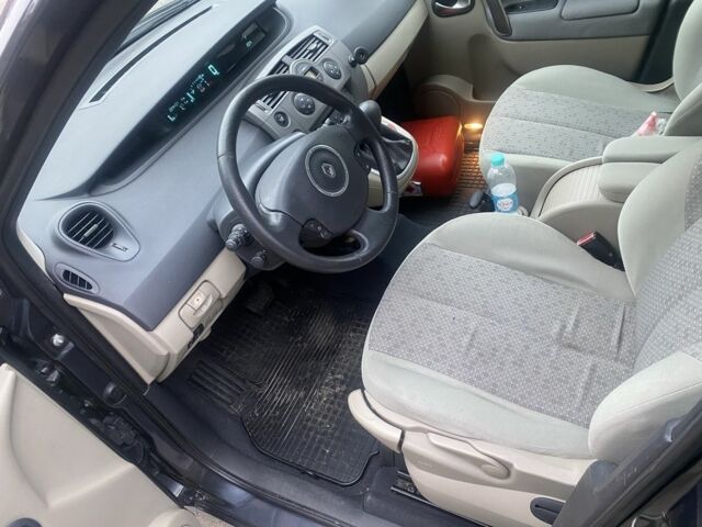 Сірий Рено Сценік II, об'ємом двигуна 1.6 л та пробігом 224 тис. км за 5700 $, фото 6 на Automoto.ua