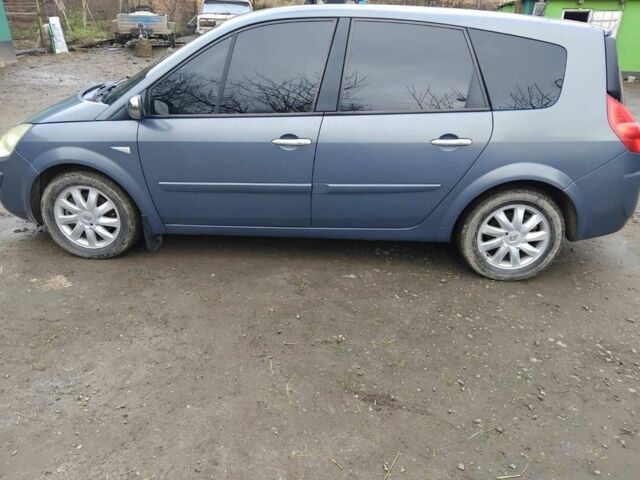 Серый Рено Сценик II, объемом двигателя 1.9 л и пробегом 324 тыс. км за 4600 $, фото 2 на Automoto.ua