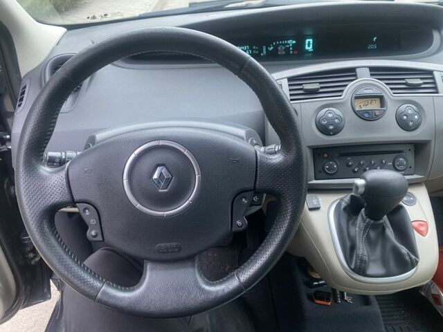 Сірий Рено Сценік II, об'ємом двигуна 1.6 л та пробігом 224 тис. км за 5700 $, фото 2 на Automoto.ua