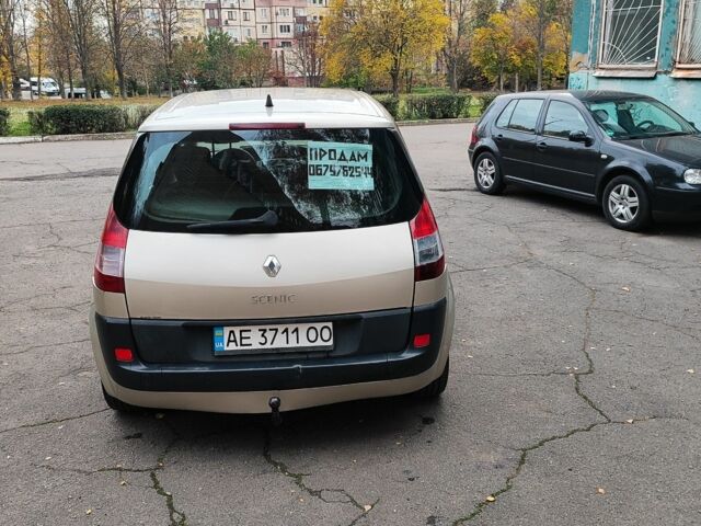 Рено Сценик II 2006 в Кривом Роге на Automoto.ua Серый Рено Сценик II, объемом двигателя 1.6 л и пробегом 266 тыс. км за 4100 $, фото 3 на Automoto.ua