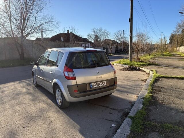 Серый Рено Сценик II, объемом двигателя 1.9 л и пробегом 320 тыс. км за 3850 $, фото 4 на Automoto.ua