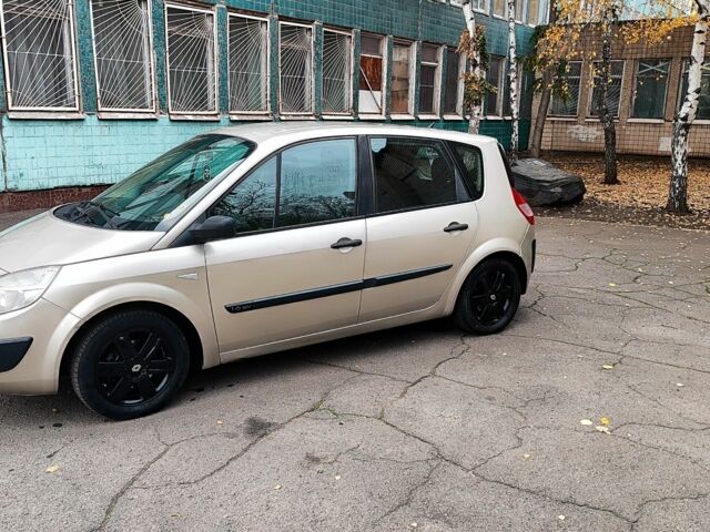 Рено Сценик II 2006 в Кривом Роге на Automoto.ua Серый Рено Сценик II, объемом двигателя 1.6 л и пробегом 266 тыс. км за 4100 $, фото 1 на Automoto.ua