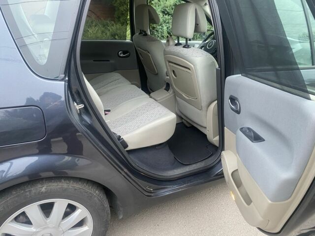 Сірий Рено Сценік II, об'ємом двигуна 1.6 л та пробігом 224 тис. км за 5700 $, фото 4 на Automoto.ua