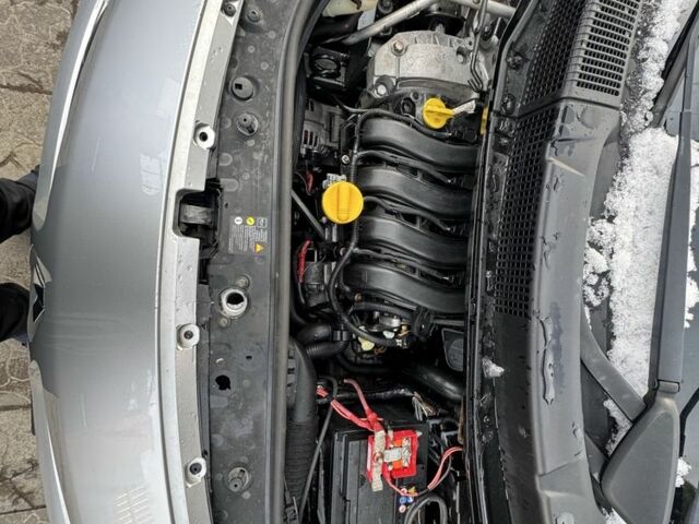 Серый Рено Сценик II, объемом двигателя 1.6 л и пробегом 189 тыс. км за 4999 $, фото 10 на Automoto.ua