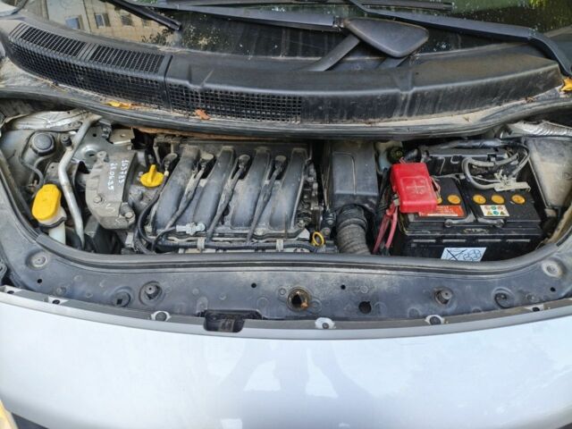 Серый Рено Сценик II, объемом двигателя 1.4 л и пробегом 180 тыс. км за 5200 $, фото 6 на Automoto.ua