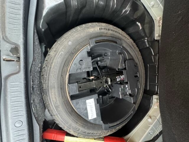 Серый Рено Сценик II, объемом двигателя 1.6 л и пробегом 187 тыс. км за 5499 $, фото 17 на Automoto.ua