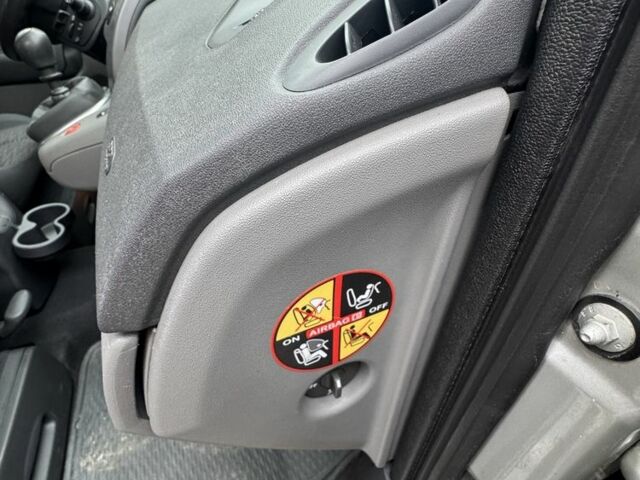 Серый Рено Сценик II, объемом двигателя 1.6 л и пробегом 187 тыс. км за 5499 $, фото 15 на Automoto.ua