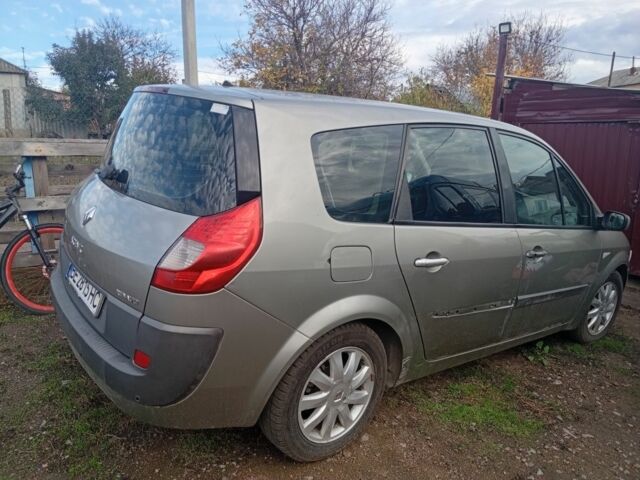 Рено Сценік II 2007 у Голованевске на Automoto.ua Сірий Рено Сценік II, об'ємом двигуна 1.5 л та пробігом 450 тис. км за 3000 $, фото 1 на Automoto.ua