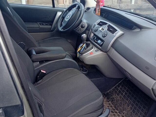 Рено Сценік II 2007 у Голованевске на Automoto.ua Сірий Рено Сценік II, об'ємом двигуна 1.5 л та пробігом 450 тис. км за 3000 $, фото 3 на Automoto.ua