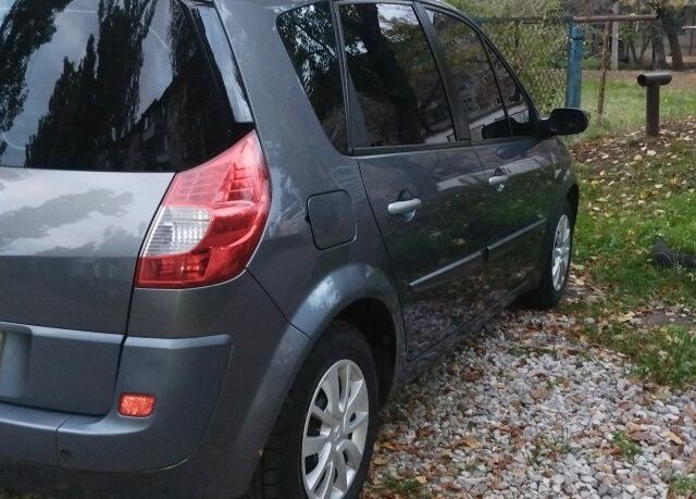 Сірий Рено Сценік II, об'ємом двигуна 1.6 л та пробігом 182 тис. км за 6700 $, фото 4 на Automoto.ua