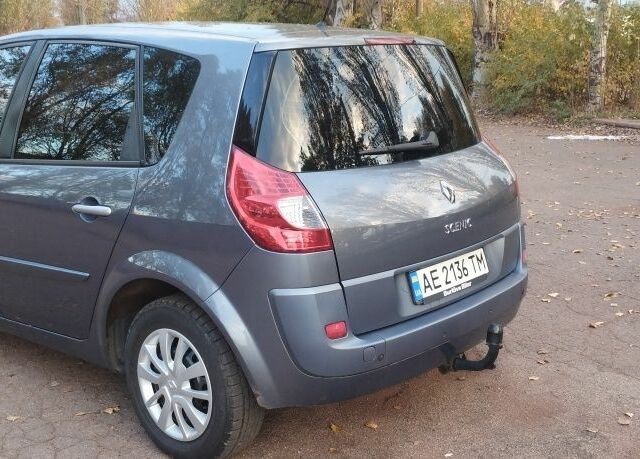 Сірий Рено Сценік II, об'ємом двигуна 1.6 л та пробігом 182 тис. км за 6700 $, фото 13 на Automoto.ua