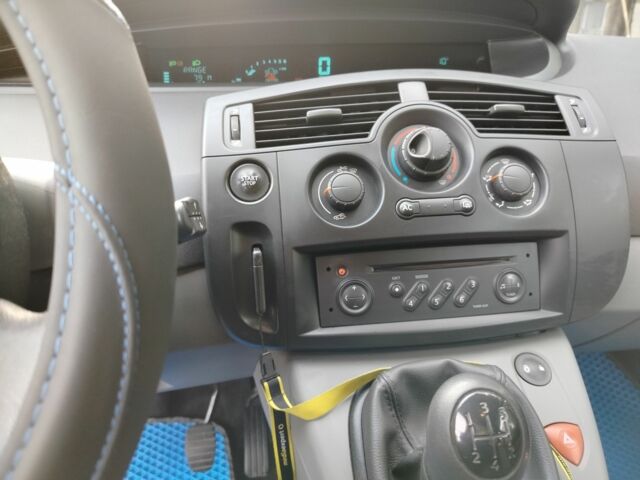 Синий Рено Сценик II, объемом двигателя 1.6 л и пробегом 230 тыс. км за 4300 $, фото 13 на Automoto.ua