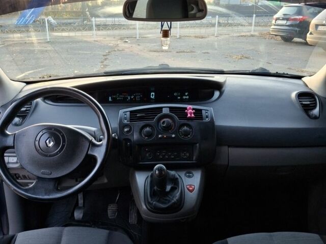 Синій Рено Сценік II, об'ємом двигуна 1.6 л та пробігом 238 тис. км за 3700 $, фото 7 на Automoto.ua