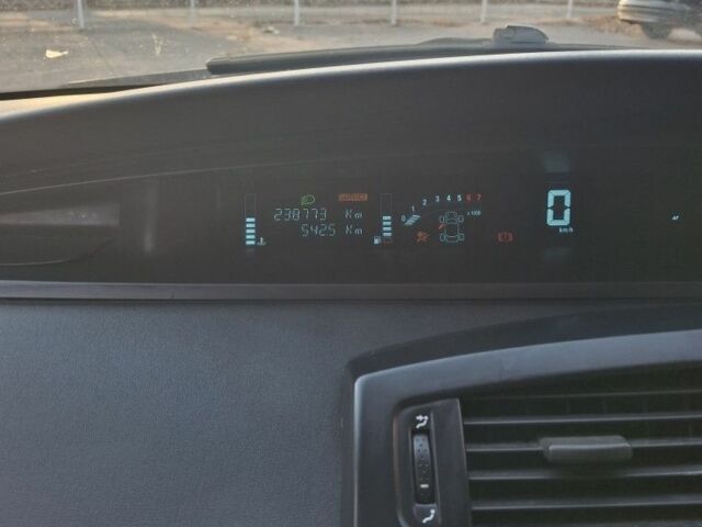 Синій Рено Сценік II, об'ємом двигуна 1.6 л та пробігом 238 тис. км за 3700 $, фото 8 на Automoto.ua