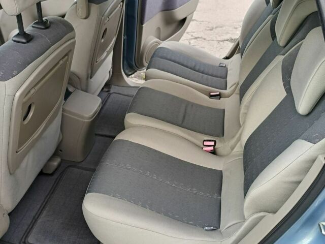 Синий Рено Сценик II, объемом двигателя 1.6 л и пробегом 236 тыс. км за 5200 $, фото 9 на Automoto.ua