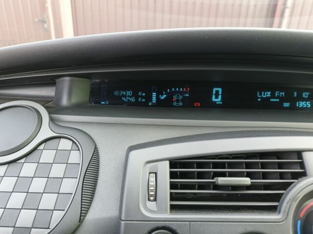 Синий Рено Сценик II, объемом двигателя 1.6 л и пробегом 183 тыс. км за 5250 $, фото 4 на Automoto.ua