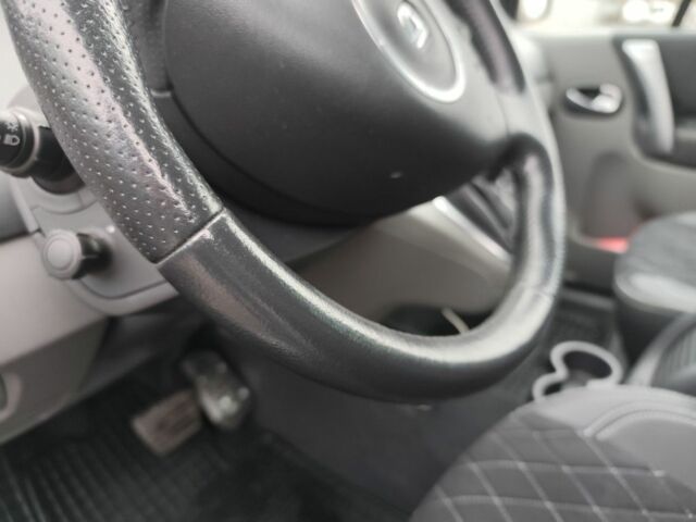 Синій Рено Сценік II, об'ємом двигуна 2 л та пробігом 193 тис. км за 6100 $, фото 20 на Automoto.ua