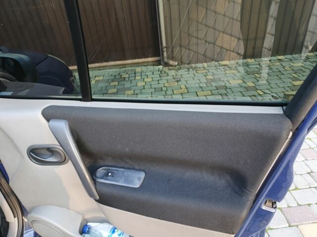 Синий Рено Сценик II, объемом двигателя 1.6 л и пробегом 183 тыс. км за 5250 $, фото 2 на Automoto.ua