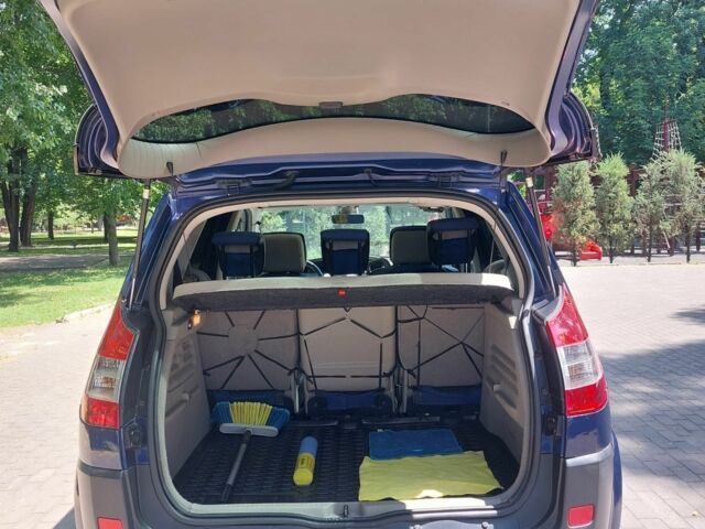 Синий Рено Сценик II, объемом двигателя 1.6 л и пробегом 157 тыс. км за 4700 $, фото 3 на Automoto.ua