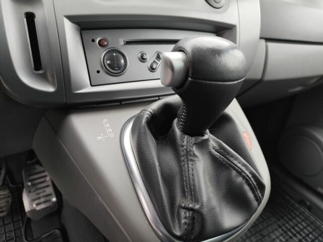 Синій Рено Сценік II, об'ємом двигуна 2 л та пробігом 193 тис. км за 6100 $, фото 21 на Automoto.ua