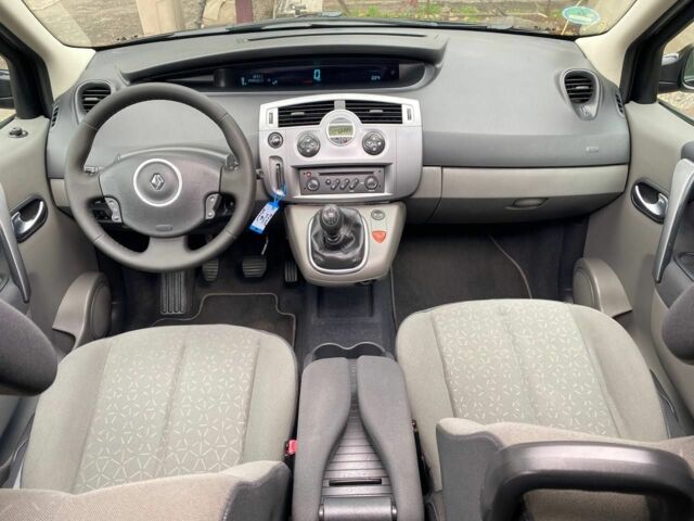 Синий Рено Сценик II, объемом двигателя 1.6 л и пробегом 210 тыс. км за 5690 $, фото 11 на Automoto.ua