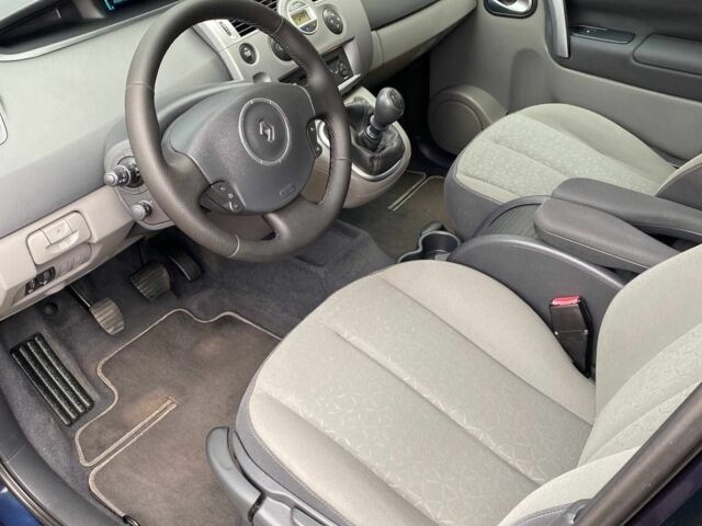 Синий Рено Сценик II, объемом двигателя 1.6 л и пробегом 210 тыс. км за 5690 $, фото 8 на Automoto.ua