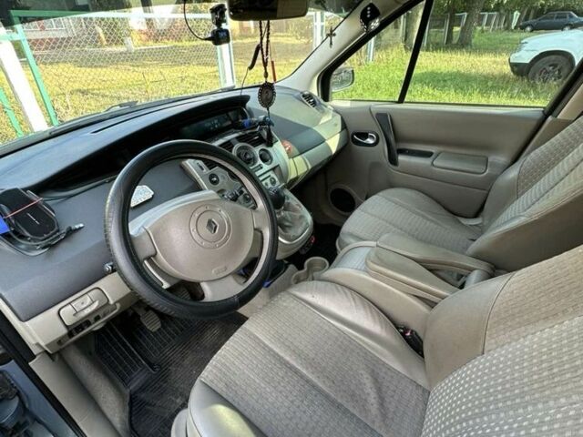 Синий Рено Сценик II, объемом двигателя 2 л и пробегом 250 тыс. км за 5000 $, фото 4 на Automoto.ua