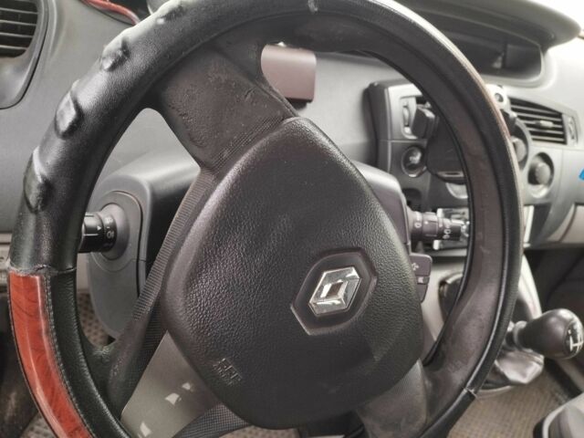 Синий Рено Сценик II, объемом двигателя 0 л и пробегом 250 тыс. км за 2362 $, фото 6 на Automoto.ua