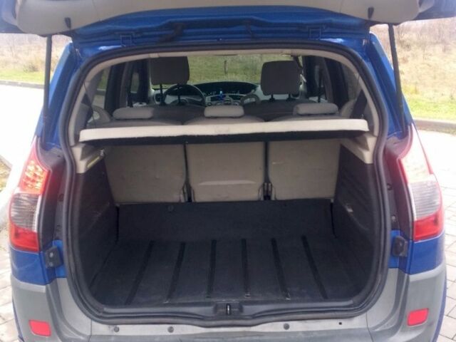 Синий Рено Сценик II, объемом двигателя 1.6 л и пробегом 317 тыс. км за 3900 $, фото 10 на Automoto.ua