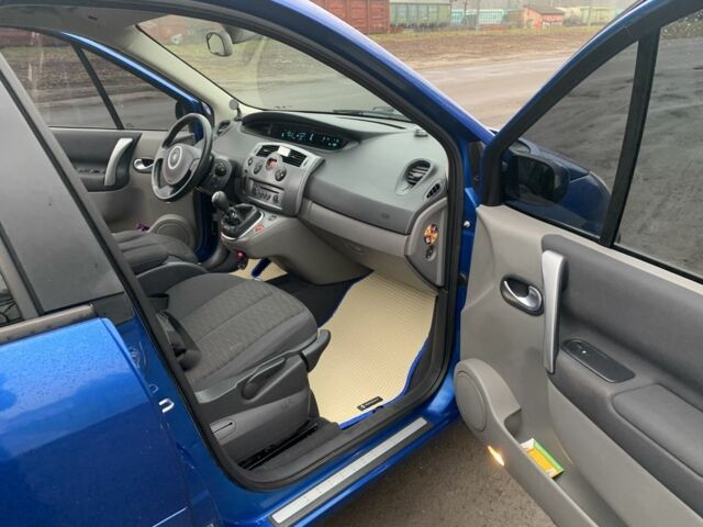 Синій Рено Сценік II, об'ємом двигуна 1.6 л та пробігом 250 тис. км за 4900 $, фото 4 на Automoto.ua