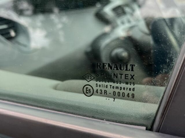Рено Сценік II 2007 у Вінниці на Automoto.ua Синій Рено Сценік II, об'ємом двигуна 1.6 л та пробігом 166 тис. км за 5500 $, фото 7 на Automoto.ua