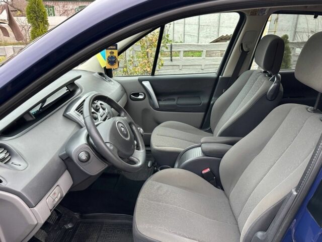 Синій Рено Сценік II, об'ємом двигуна 1.6 л та пробігом 220 тис. км за 5850 $, фото 12 на Automoto.ua