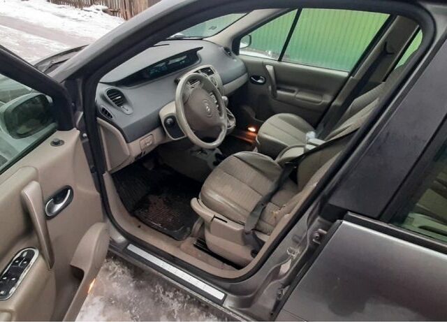 Рено Сценик II 2003 в Жмеренке на Automoto.ua Зеленый Рено Сценик II, объемом двигателя 2 л и пробегом 258 тыс. км за 4459 $, фото 2 на Automoto.ua