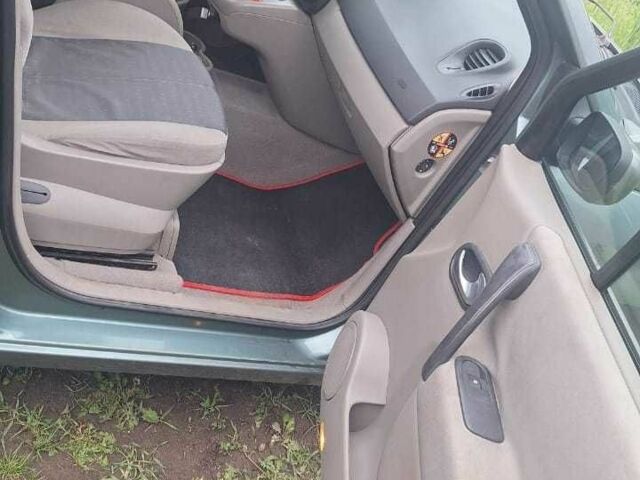 Зеленый Рено Сценик II, объемом двигателя 1.6 л и пробегом 260 тыс. км за 5000 $, фото 3 на Automoto.ua