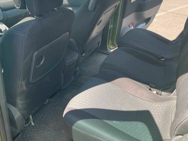 Зелений Рено Сценік II, об'ємом двигуна 2 л та пробігом 282 тис. км за 4000 $, фото 8 на Automoto.ua