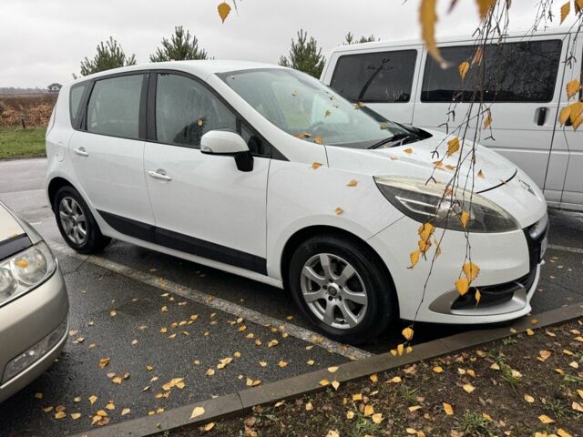 Белый Рено Сценик III, объемом двигателя 1.5 л и пробегом 295 тыс. км за 5750 $, фото 2 на Automoto.ua