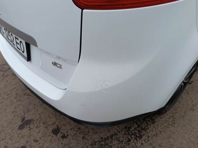 Белый Рено Сценик III, объемом двигателя 1.5 л и пробегом 288 тыс. км за 5800 $, фото 11 на Automoto.ua