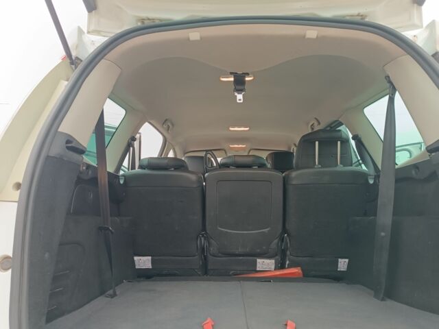 Белый Рено Сценик III, объемом двигателя 1.5 л и пробегом 288 тыс. км за 5800 $, фото 14 на Automoto.ua