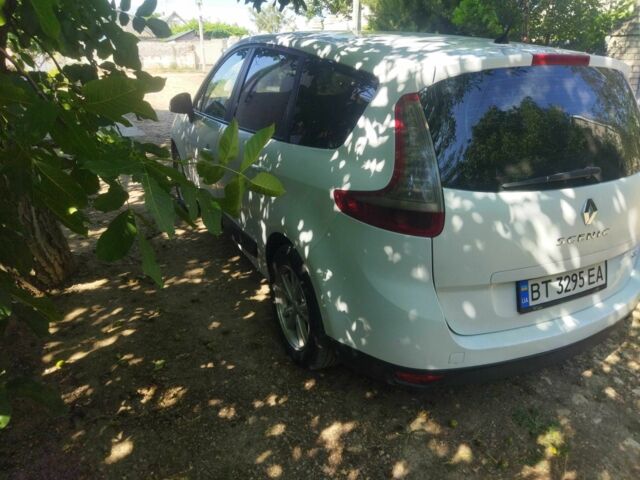 Белый Рено Сценик III, объемом двигателя 1.5 л и пробегом 350 тыс. км за 7700 $, фото 8 на Automoto.ua
