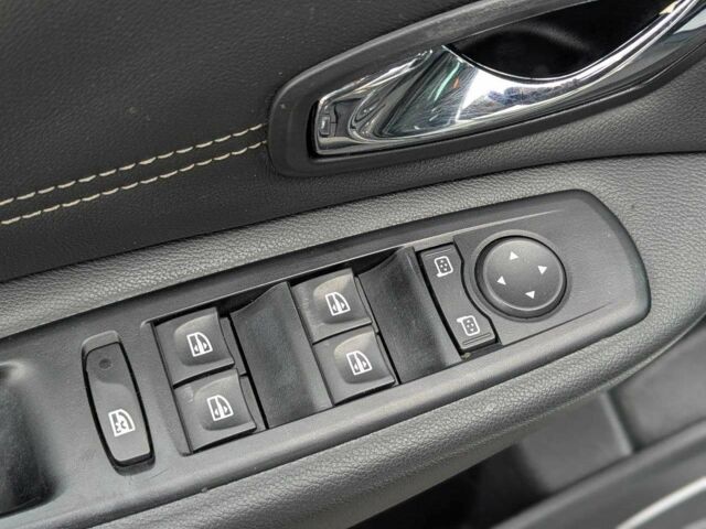 Білий Рено Сценік III, об'ємом двигуна 1.5 л та пробігом 280 тис. км за 8500 $, фото 8 на Automoto.ua