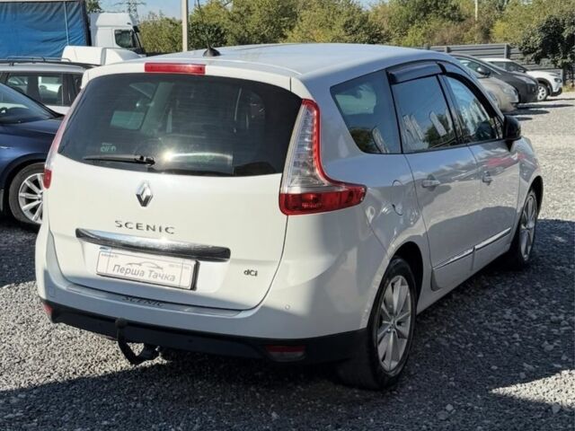 Белый Рено Сценик III, объемом двигателя 1.6 л и пробегом 211 тыс. км за 8700 $, фото 3 на Automoto.ua