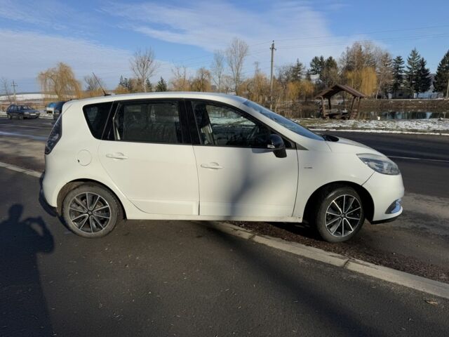 Белый Рено Сценик III, объемом двигателя 1.5 л и пробегом 205 тыс. км за 8000 $, фото 4 на Automoto.ua