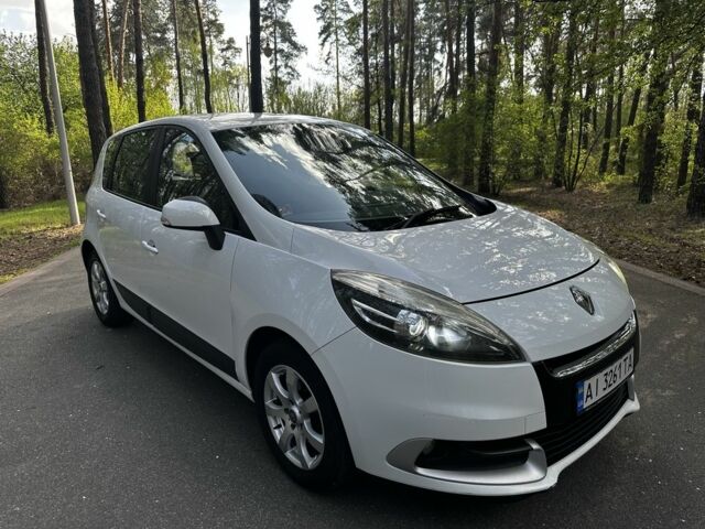 Белый Рено Сценик III, объемом двигателя 1.5 л и пробегом 290 тыс. км за 5850 $, фото 4 на Automoto.ua