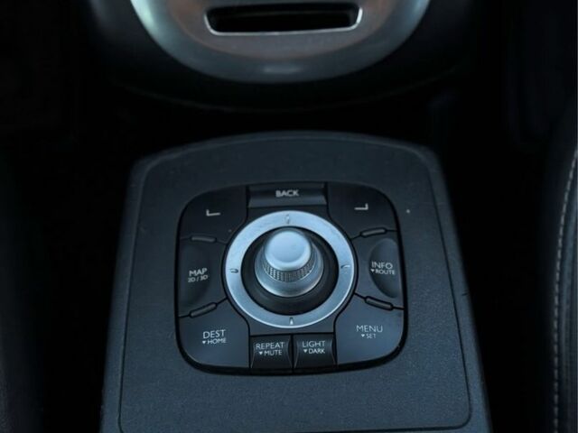 Белый Рено Сценик III, объемом двигателя 1.6 л и пробегом 211 тыс. км за 8700 $, фото 10 на Automoto.ua