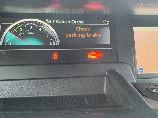 Белый Рено Сценик III, объемом двигателя 1.5 л и пробегом 205 тыс. км за 8000 $, фото 14 на Automoto.ua