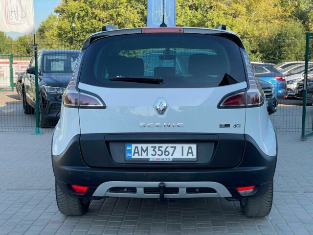 Белый Рено Сценик III, объемом двигателя 1.5 л и пробегом 185 тыс. км за 10199 $, фото 3 на Automoto.ua