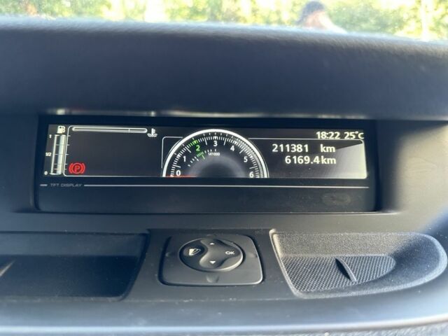 Белый Рено Сценик III, объемом двигателя 1.5 л и пробегом 213 тыс. км за 7799 $, фото 7 на Automoto.ua