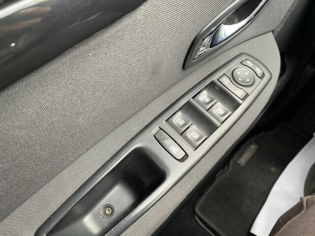 Белый Рено Сценик III, объемом двигателя 1.5 л и пробегом 188 тыс. км за 7800 $, фото 20 на Automoto.ua