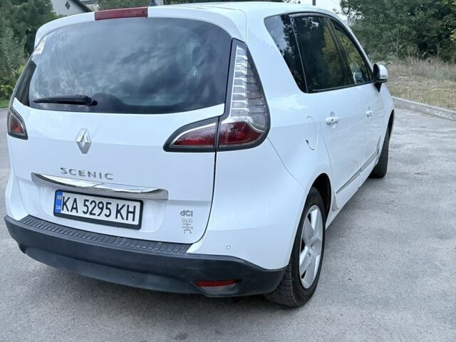 Білий Рено Сценік III, об'ємом двигуна 1.5 л та пробігом 205 тис. км за 9500 $, фото 3 на Automoto.ua