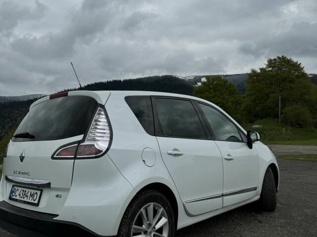 Білий Рено Сценік III, об'ємом двигуна 1.6 л та пробігом 267 тис. км за 8100 $, фото 2 на Automoto.ua